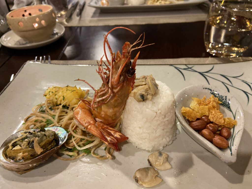 主菜晚餐的海鮮套餐