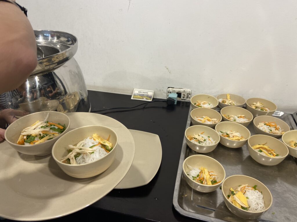 午餐可自行弄的湯粉