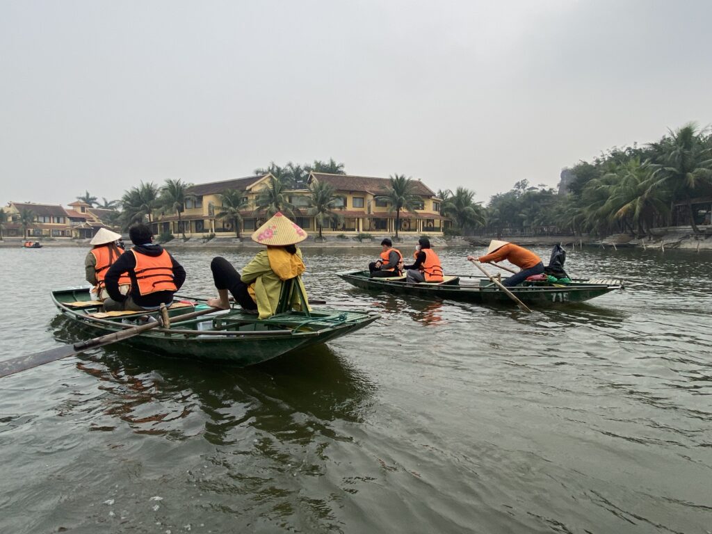 陸龍灣搭船行程